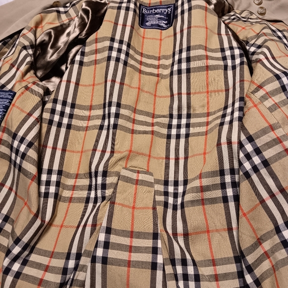 Burberry  trench coat  size R40 - Picture 5 of 14